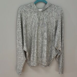 CYRUS | Women's long sleeve sweater